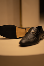MODERN BROGUES – Black Calf & Woven Leather