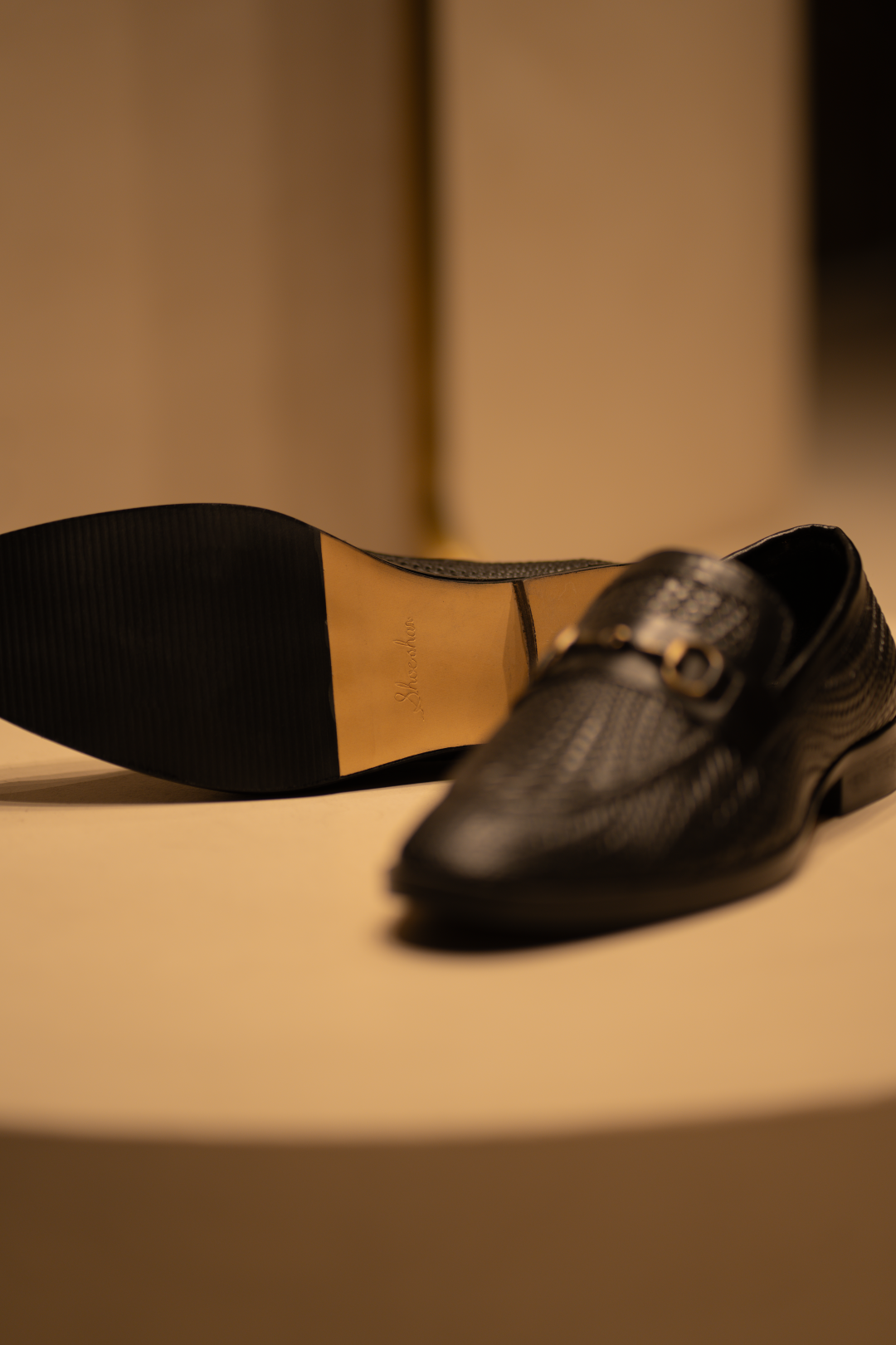 MODERN BROGUES – Black Calf & Woven Leather
