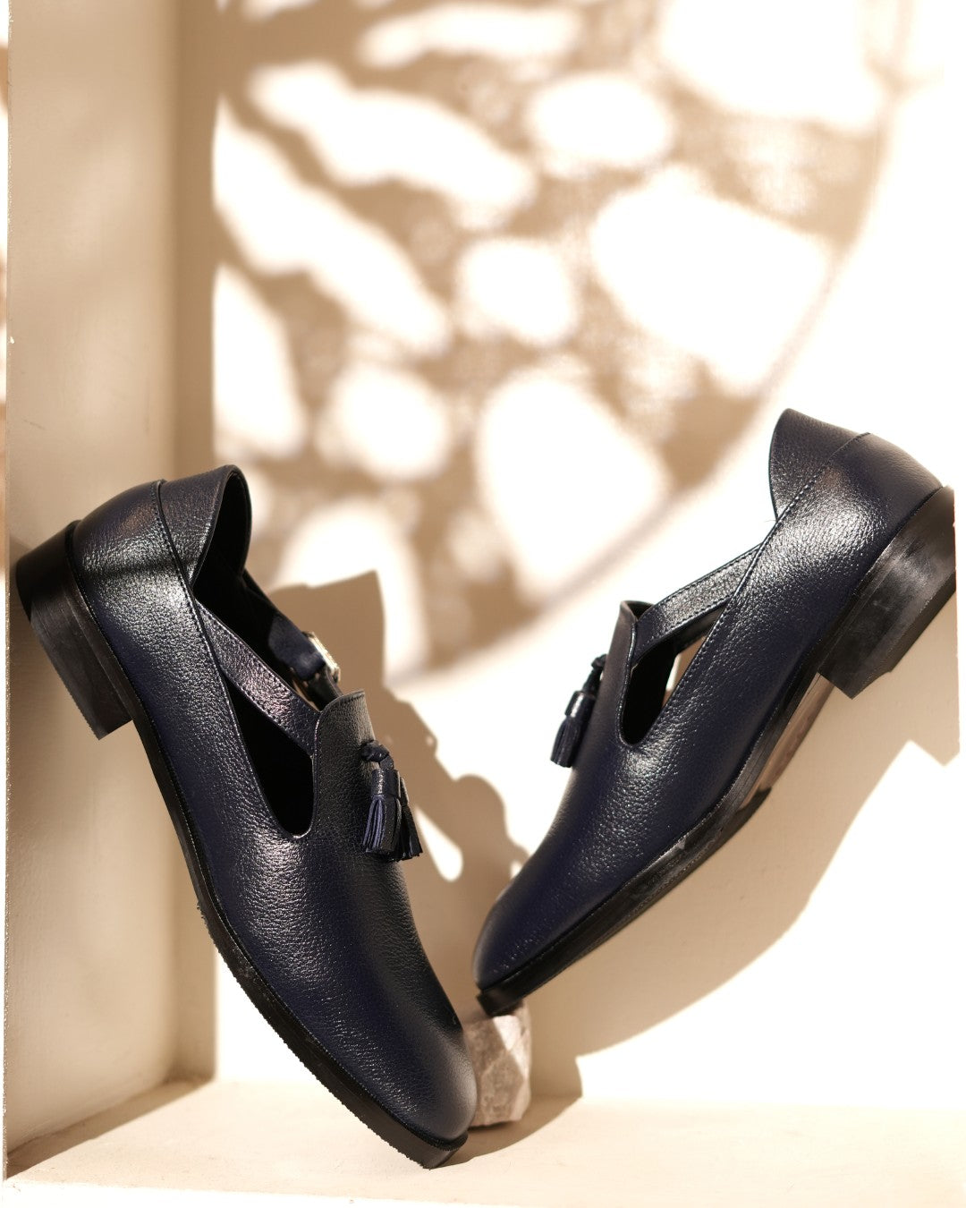 Navy Blue Tassel Jutti